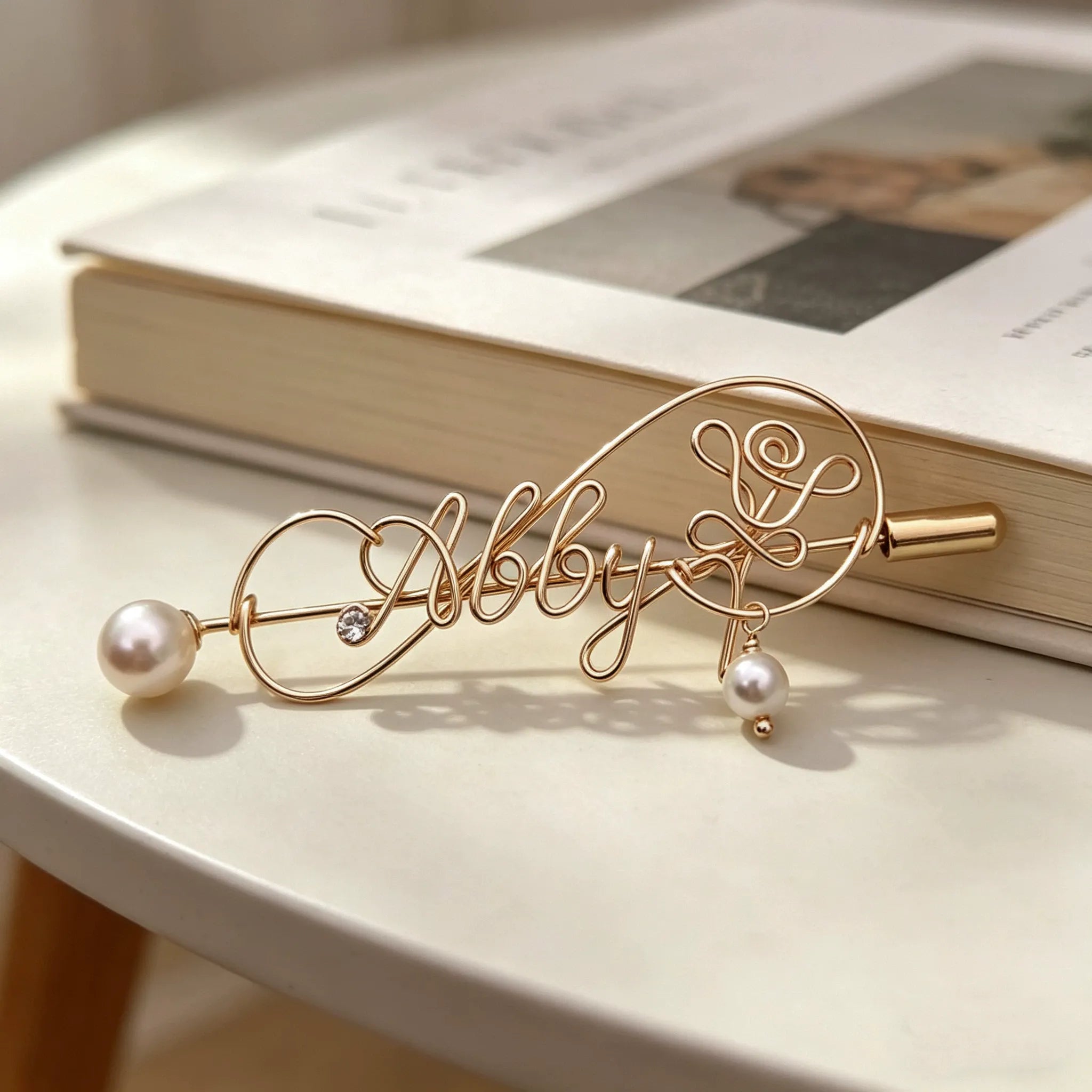 personalized-wire-name-brooch